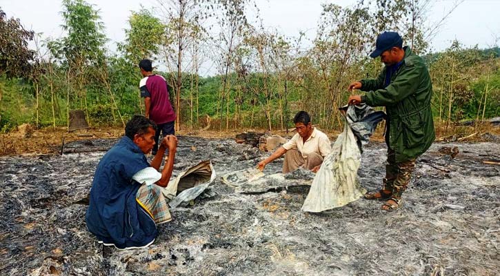 পাহাড়ে আগুনে পুড়লো বসতঘর