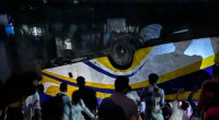 5 injured as bus plunges into canal in Dhaka's Banasree