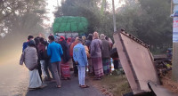 Three killed in Pabna truck crash