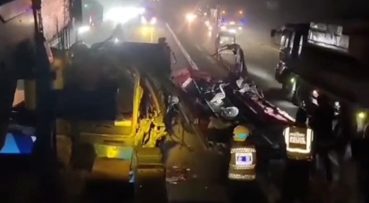 4 Killed, 20 injured in separate Dhaka-Mawa expressway accidents