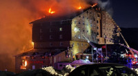 Fire at Turkiye ski resort hotel kills 10, injures 32