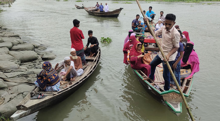 নৌকাই  যেখানে ভরসা