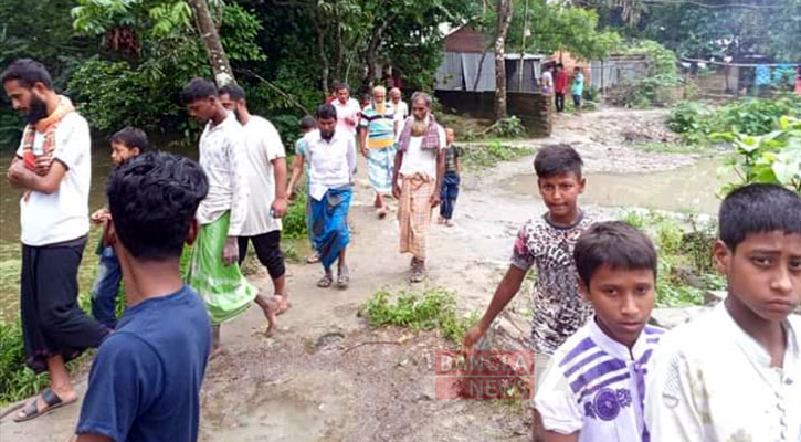 বৃদ্ধা মায়ের আত্মহত্যা, ছেলে-পুত্রবধূর নামে মামলা 