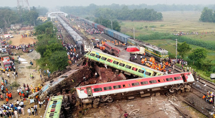 ওড়িশার দুর্ঘটনা: ৫১ ঘণ্টা পর ট্রেন চলাচল শুরু