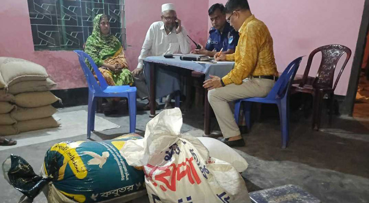 ওএমএসের চাল-আটা পাচারকালে হাতেনাতে ধরা প্রজন্ম লীগ নেতা