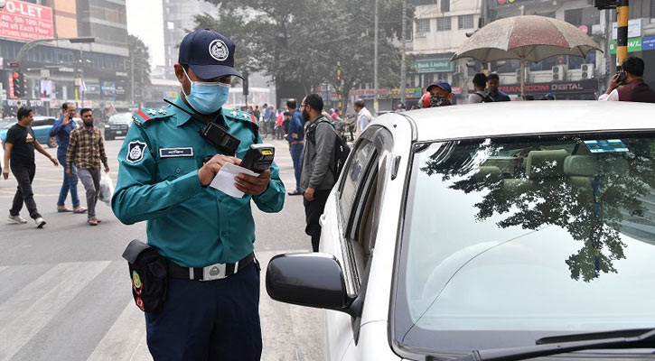 ট্রাফিক আইন লঙ্ঘনে ডিএমপির ১৫০০ মামলা