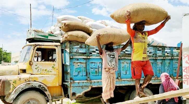 ভারত থেকে আরও ৫০ হাজার টন চাল কিনবে সরকার